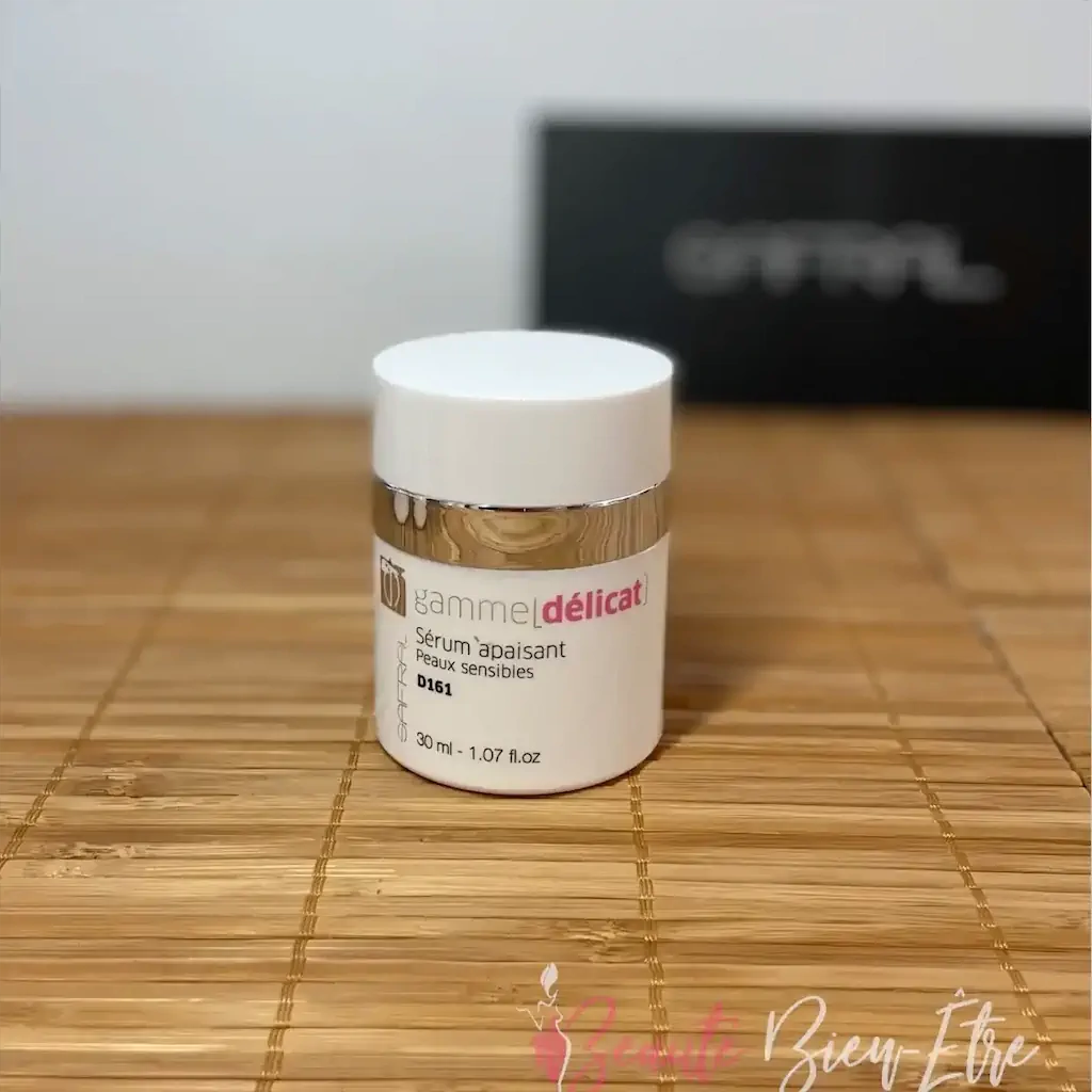 Safral Sérum Apaisant D161 Gamme Délicat — flacon 50 ml soin peaux sensibles et réactives