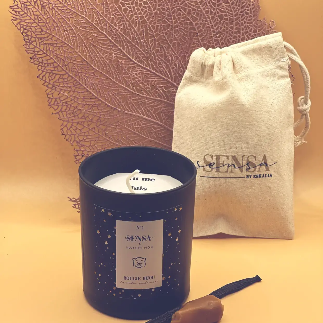 Bougie bijou Eskalia Escale Polaire Sensa vanille bourbon caramélisée verre mat noir