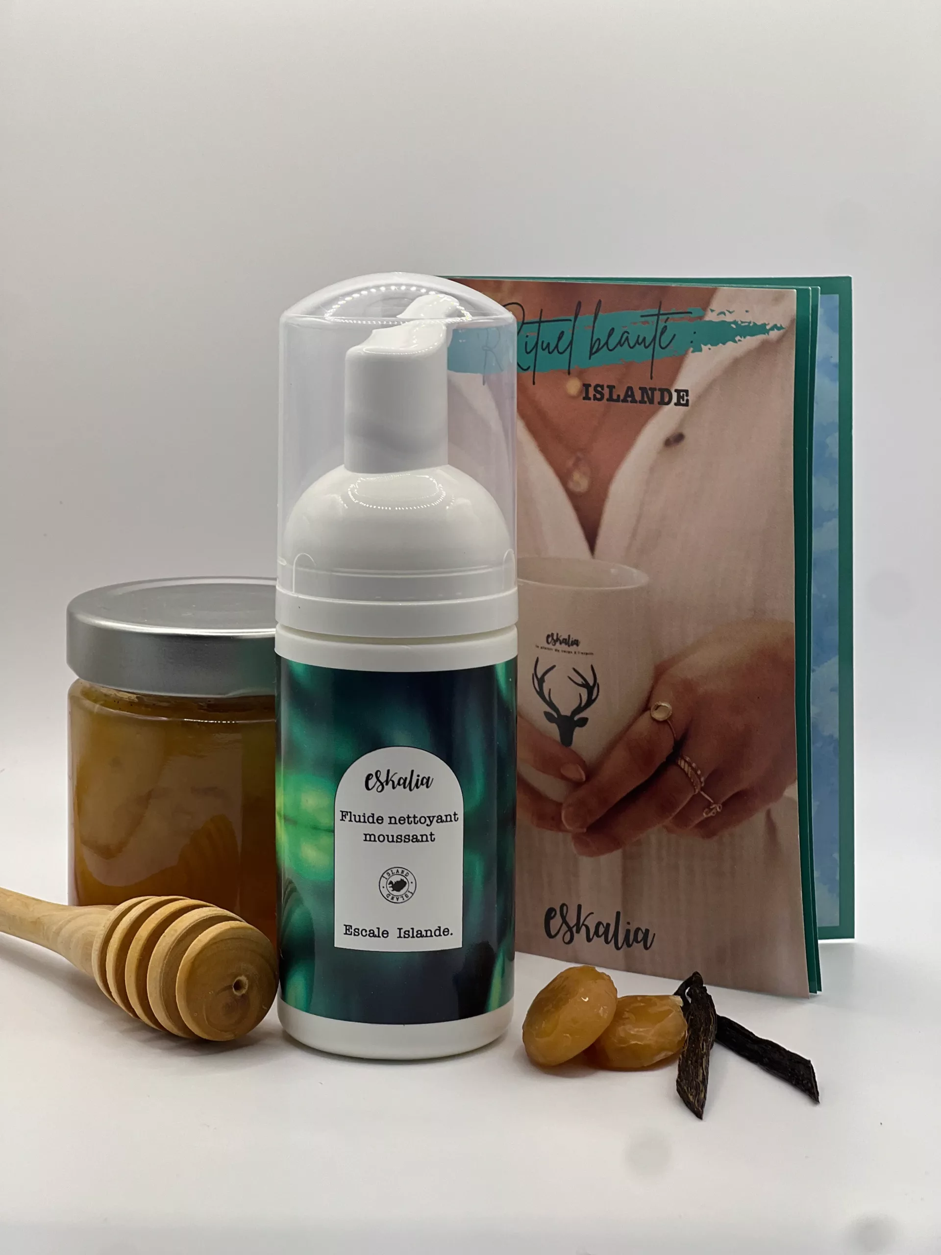 Fluide nettoyant moussant Eskalia Escale Islande sans sulfate – flacon pompe 100ml nettoyant démaquillant visage